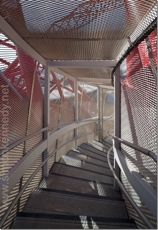 052-orbit-staircase-ushida-findlay-london-architectural-photography